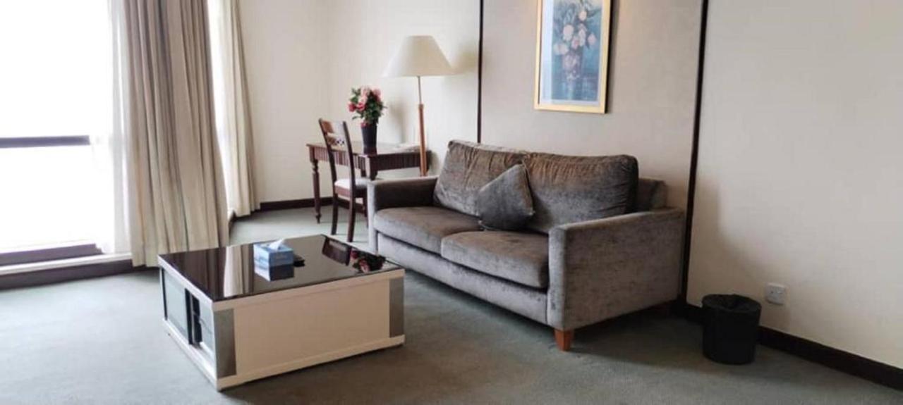 Suites At Times Square Kl Куала Лумпур Екстериор снимка