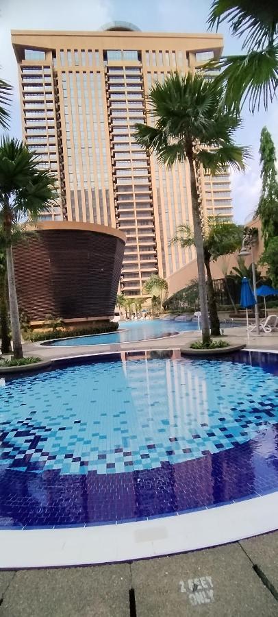 Suites At Times Square Kl Куала Лумпур Екстериор снимка